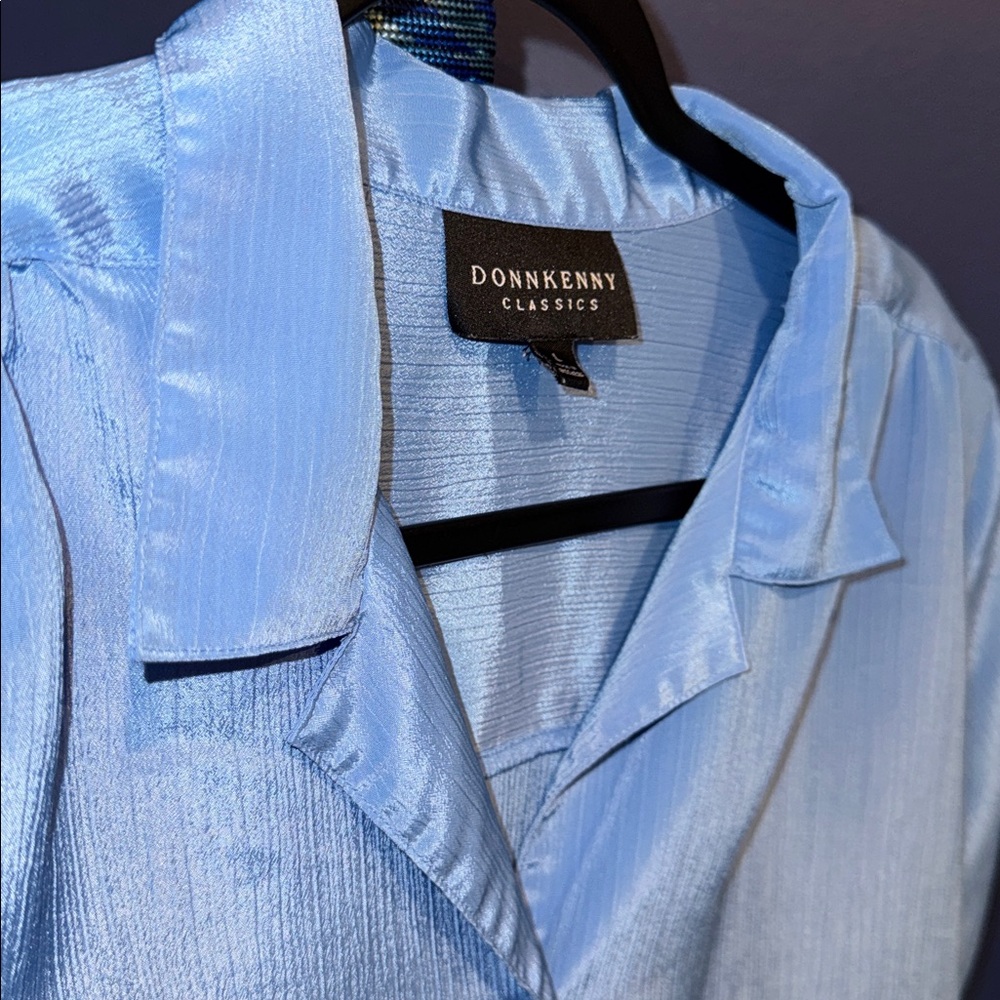DonnKenny- Sky Blue Button-Up Blouse Size Large - Picture 9 of 14